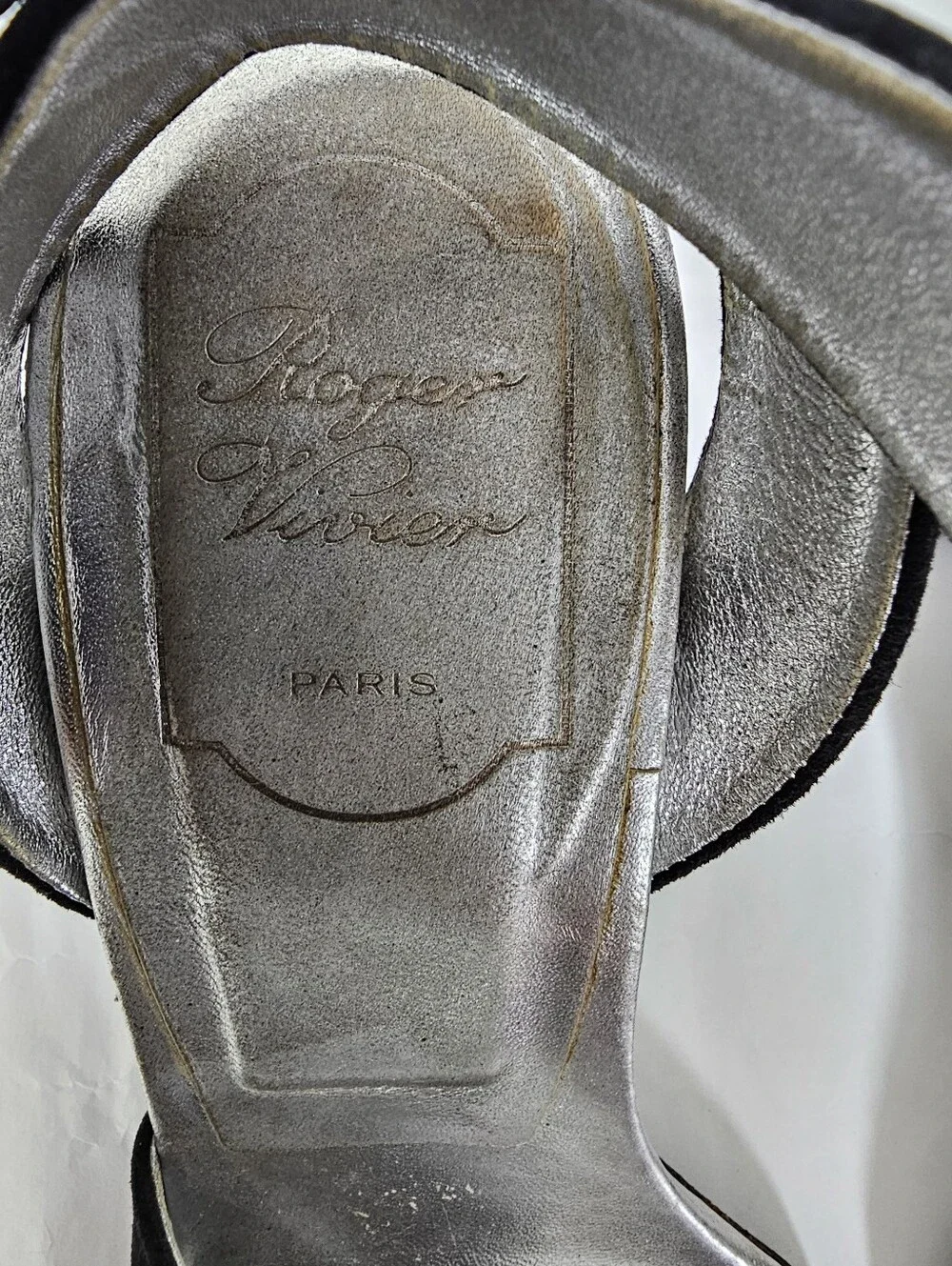 Roger Vivier authentic roger